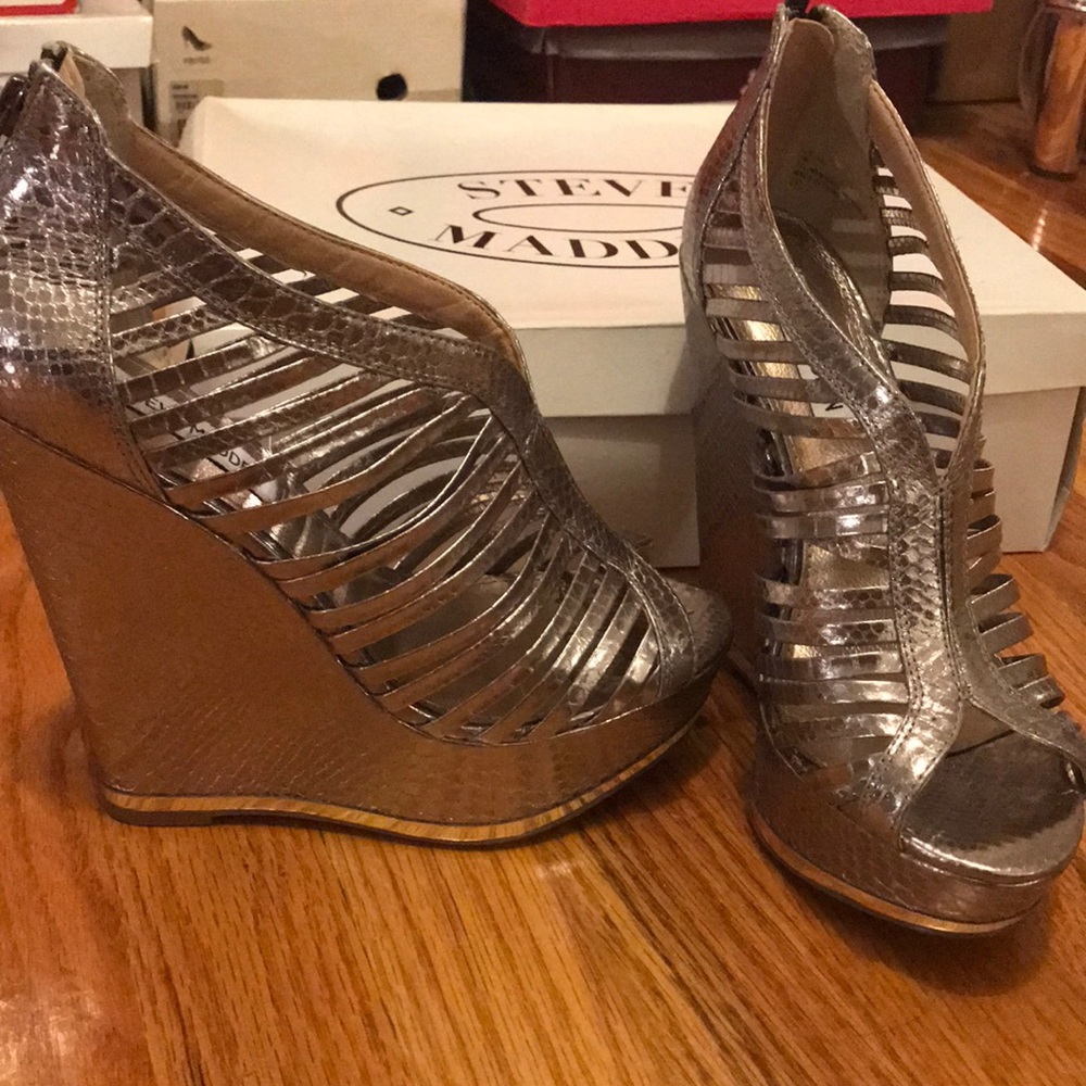 Wedges from Steve Madden. Worn once only.